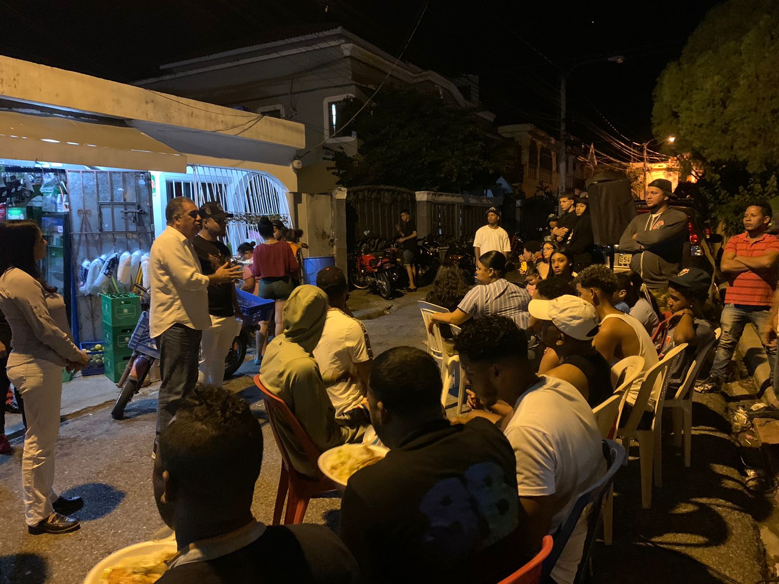 Javier Clark recibe apoyo mayoritario en sectores barriales de Puerto Plata