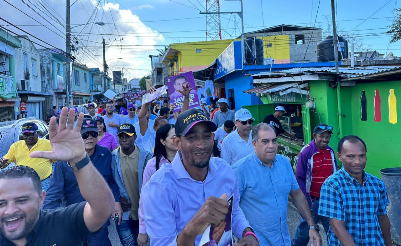 Padre Granero se desborda en apoyo a Javier Clark y a PLD