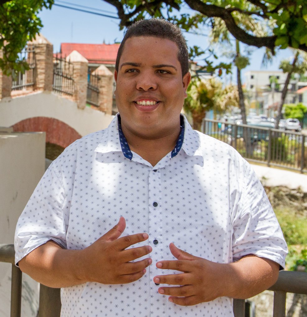 Tiburones anuncian a Jesús Sarita como manejador de redes