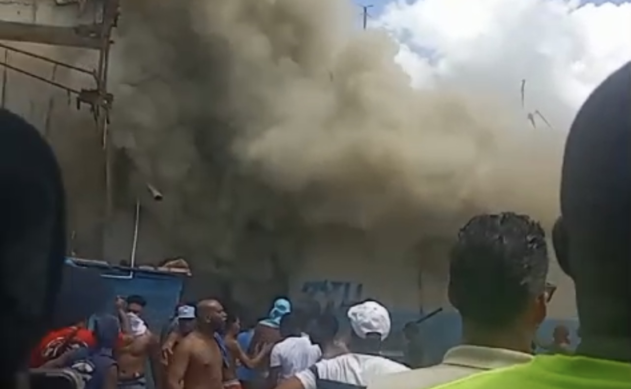 Tres muertos por incendio en la Victoria