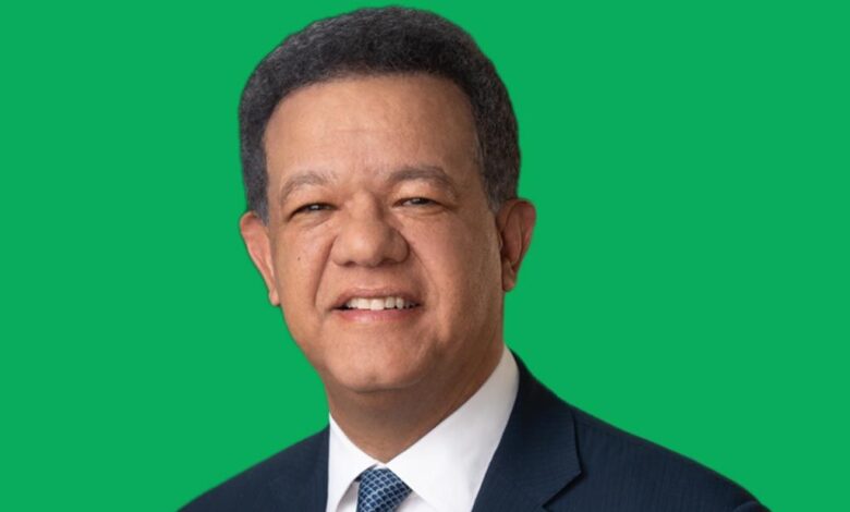 Fernández opina el gobierno PRM está descarrilado