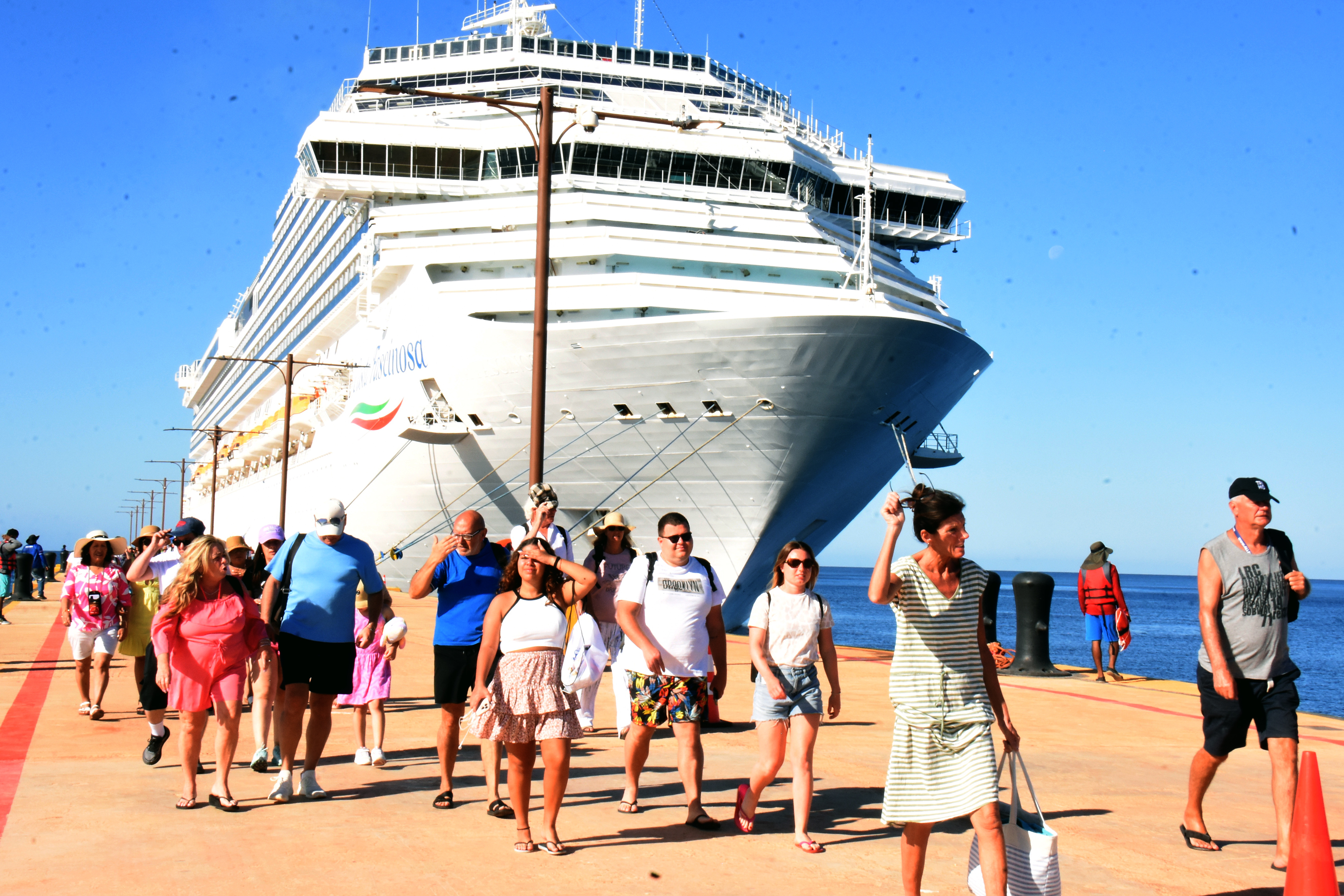 Puerto de Cabo Rojo recibe su tercer crucero en este año