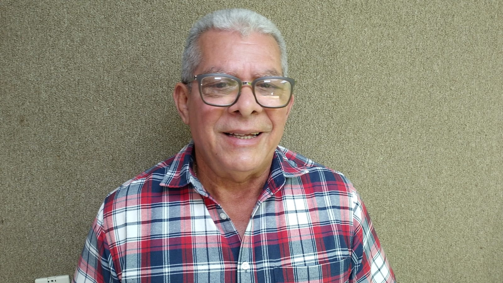 Luis Bencosme: Danilo Medina y Luis Abinader engañaron a los trasportistas