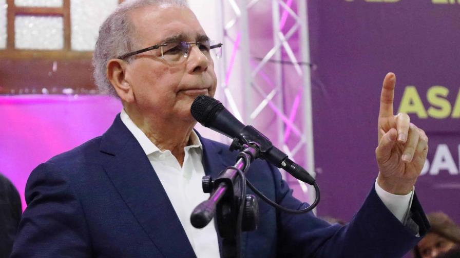 Danilo Medina dice energía y endeudamiento mayor problemas del gobierno