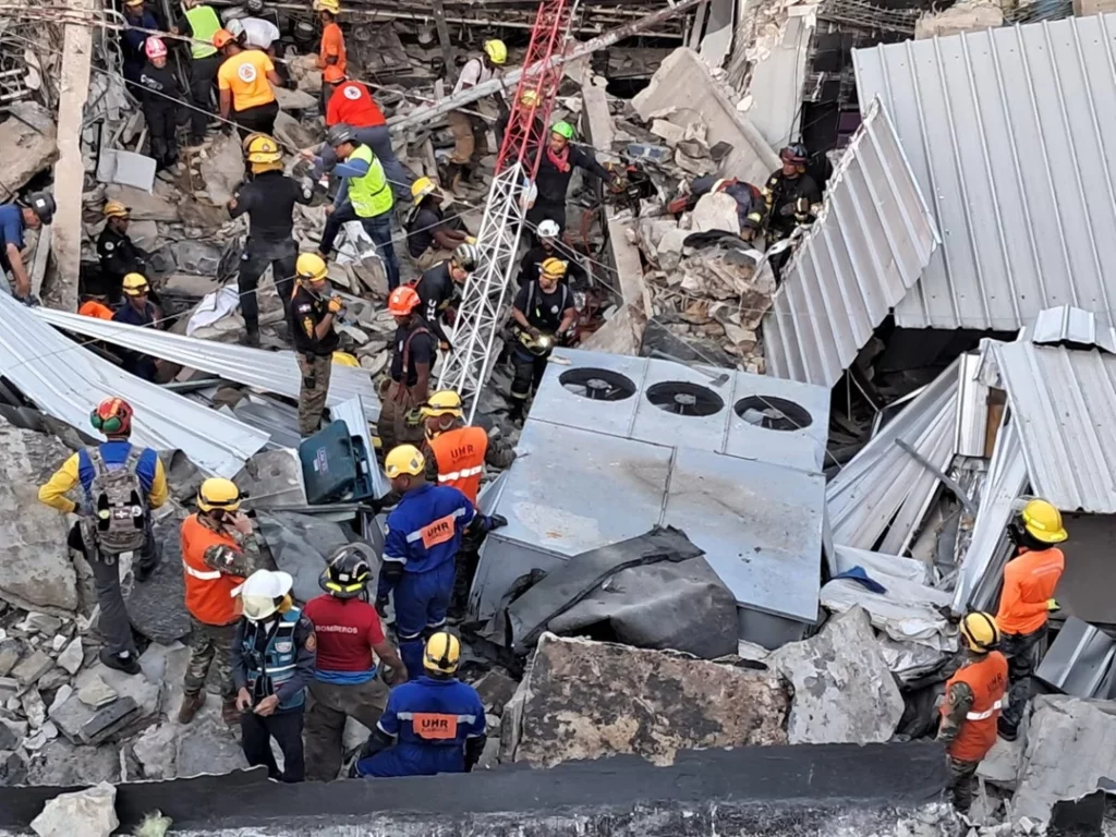 Abinader declara duelo nacional tras desplome edificación del Jet Set