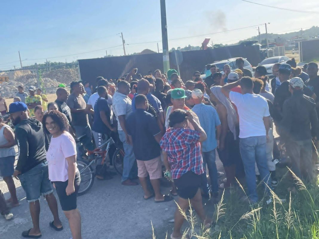 Sector Juan Lockward demanda agua en Montellano