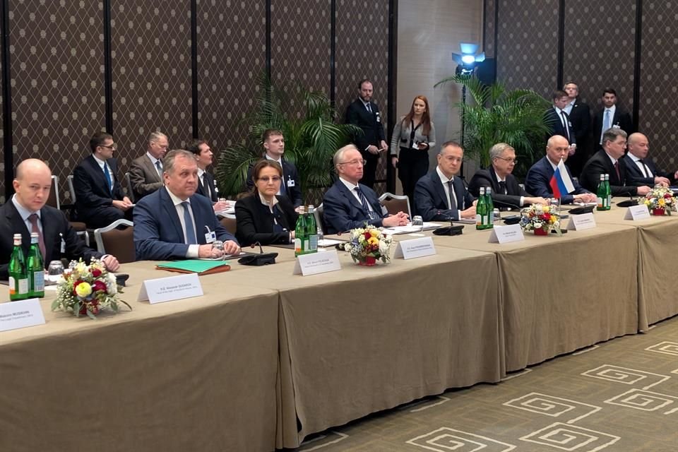 Inician negociación entre Rusia, Ucrania y Estados Unidos