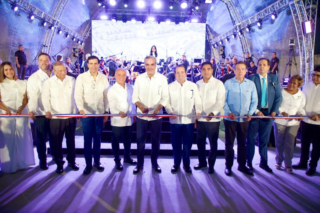 Abinader inaugura Anfiteatro La Gaviota en Ciudad Juan Bosch