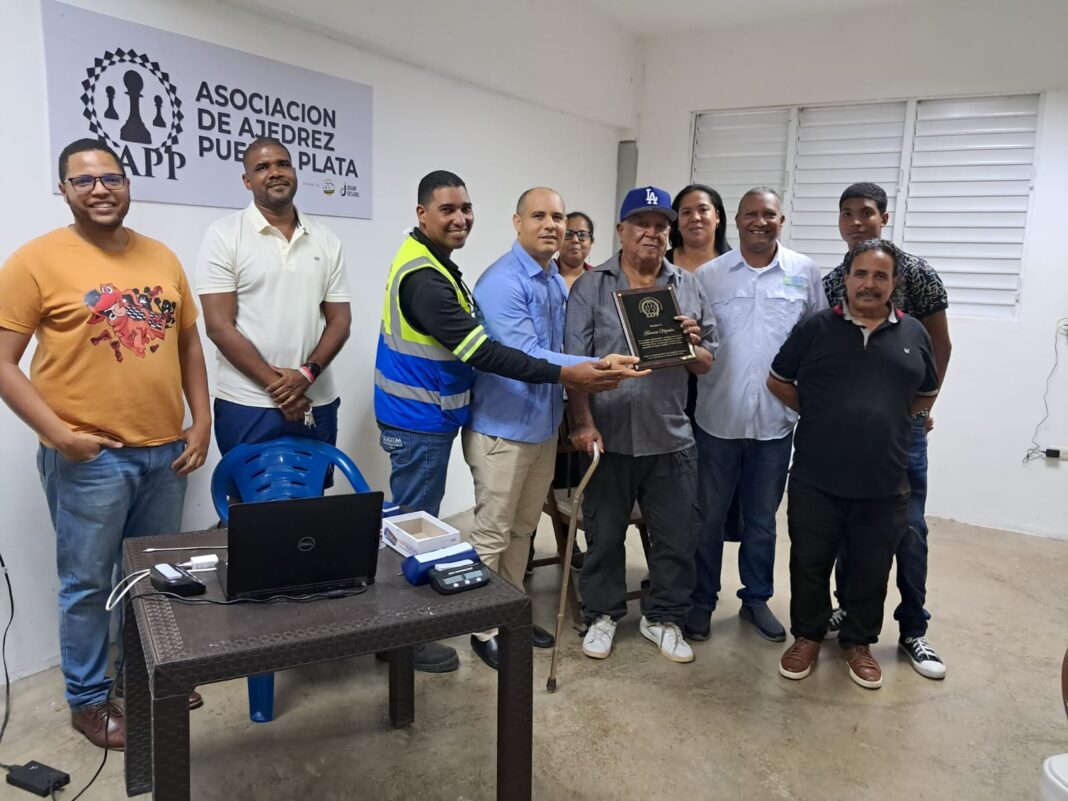 Asociación de Ajedrez realiza torneo dedicado al profesor Florencio Morales