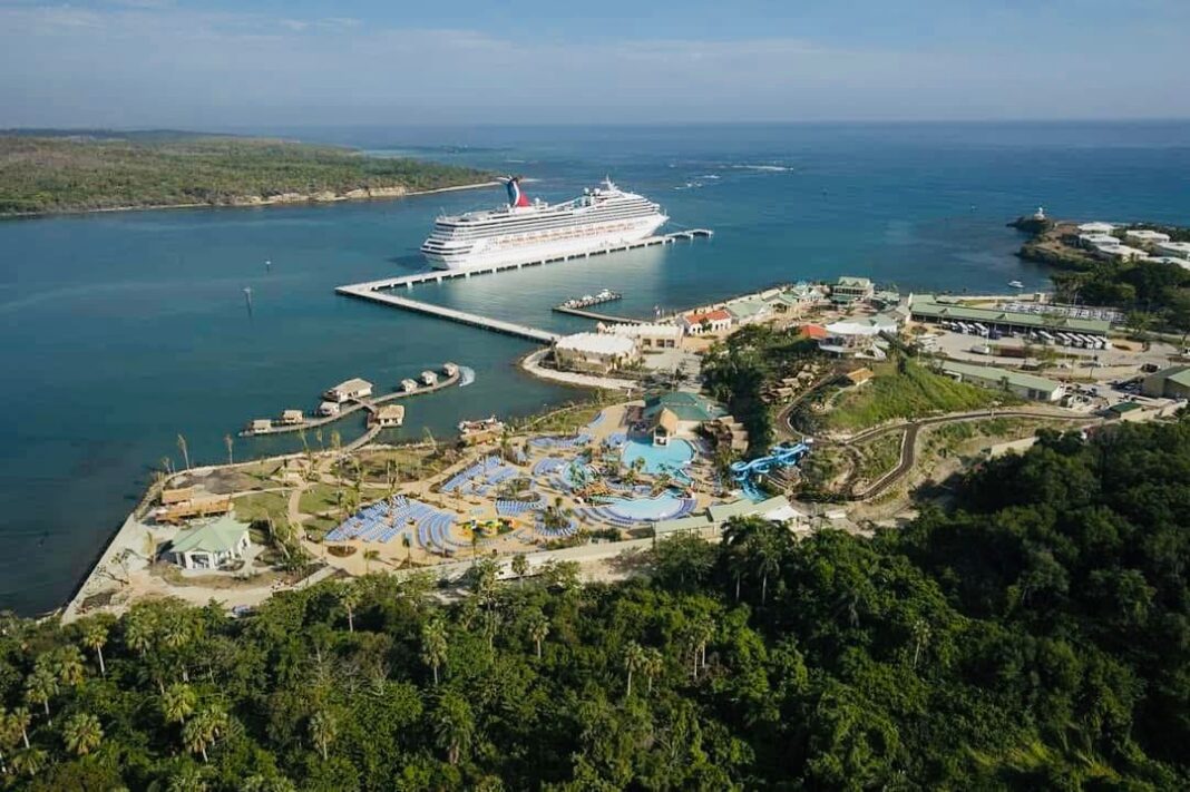 Ministerio de Salud y Autoridad Portuaria activaron protocolos sanitarios al crucero en Puerto Plata