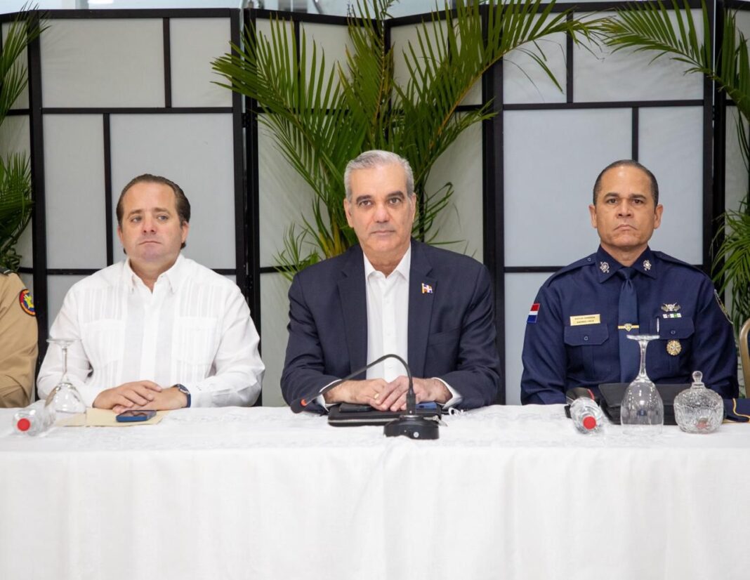 Presidente Abinader encabeza la reunión de seguimiento al Plan de Seguridad Ciudadana
