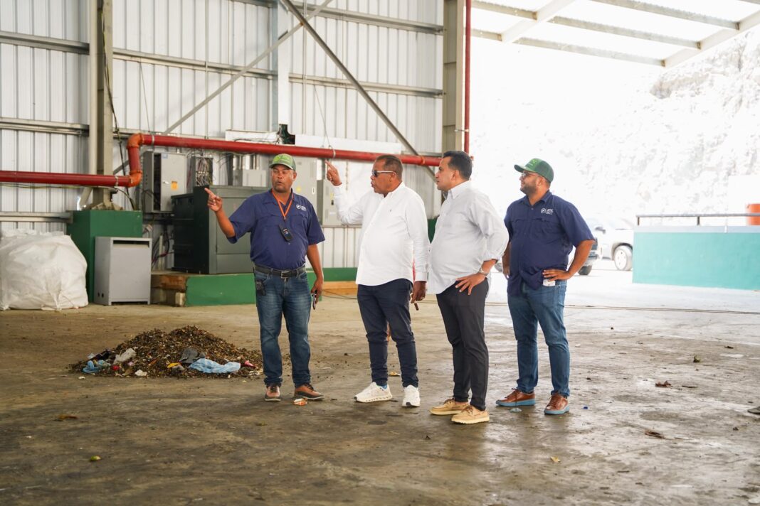 Alcalde Roquelito supervisa avances de la Planta de Residuos Sólidos de Puerto Plata