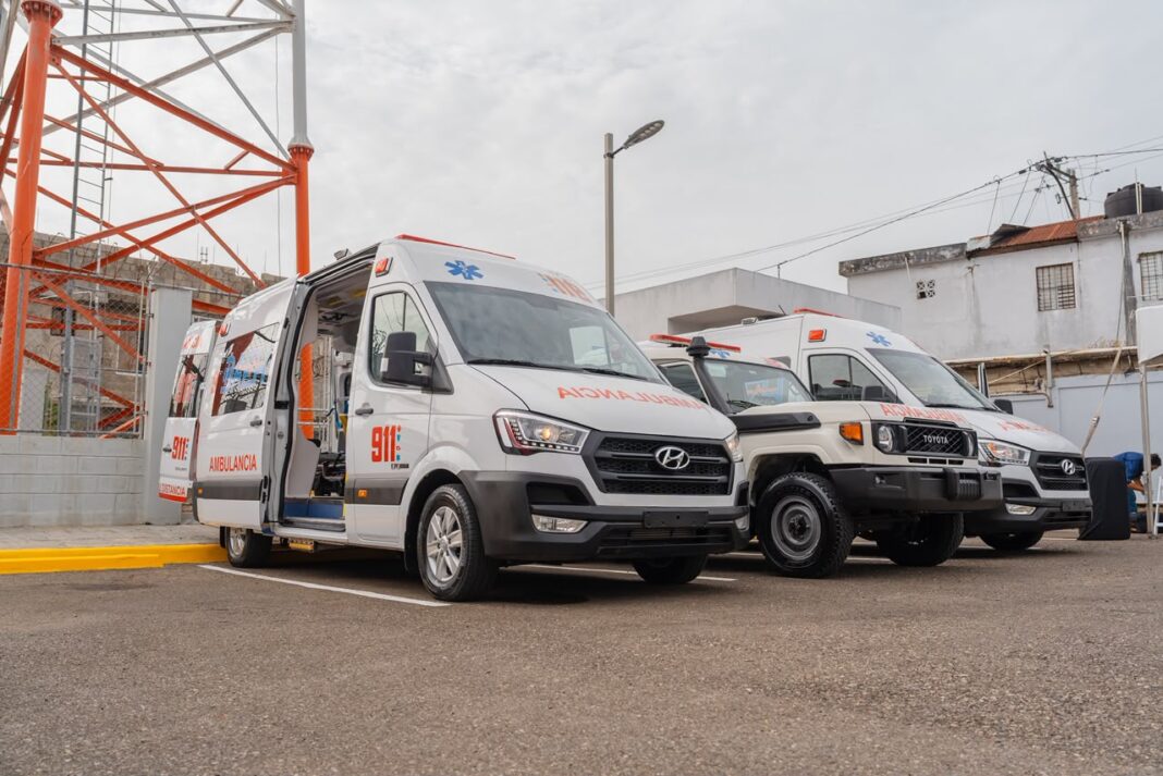 Paliza entrega 3 ambulancias al Sistema 9-1-1 en Puerto Plata