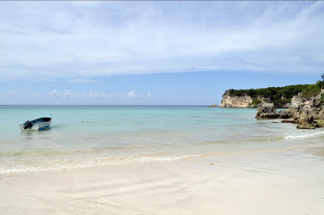 Controversia en Playa Macao reabre el debate sobre la regulación del uso de las playas en República Dominicana
